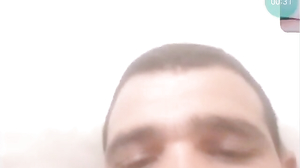 احمد معمر من فلسطين يعمل العادة سرية