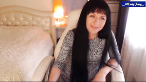 2020-09-04-M'Lady Jessy-SexyChair Bare-Butt Ass Wigglin