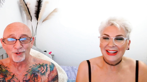 Pixie squirts after getting a creampie from an old peni