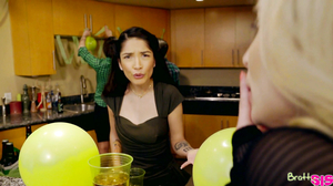 (2018) Piper Perri & Jericha Jem - BrattySis