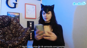 Busty Leah Gotti Cosplay as Catwoman Fucks Herself with Dildo