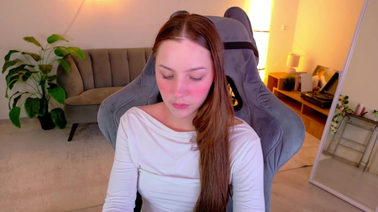 dina_peach