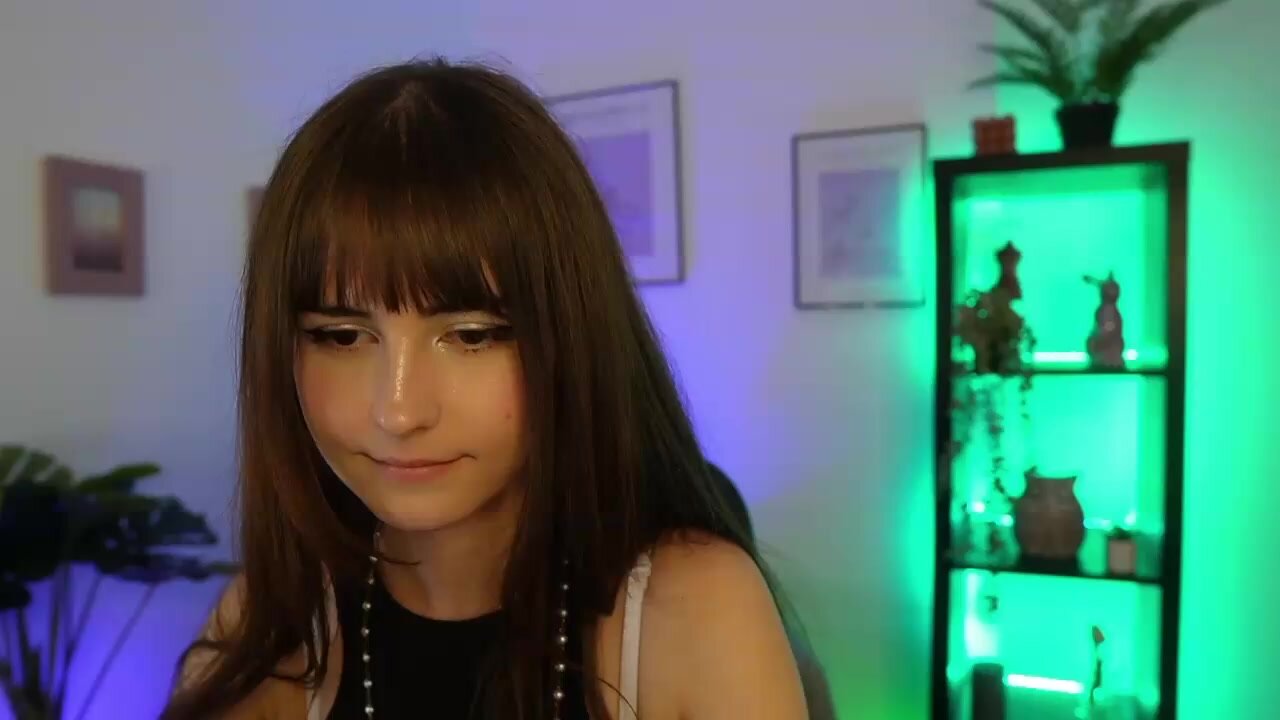 EllaYoung