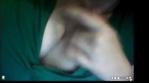 British Amateur Flashes Nipples on Webcam