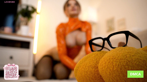 Detective Vilma (Bellacle) is looking for her glasses