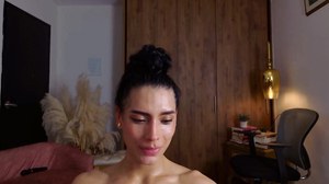 Rouse_Leon  muscular latina girl dance
