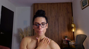 Rouse_Leon  muscular latina girl dance