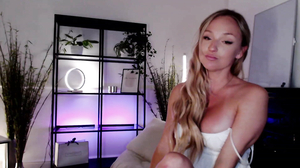 MissCandece webcam video from MyFreeCams [May 31 2023]