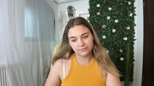 Sofia_Lee18 July 27 2023 11-47-58 @ MyFreeCams WebCam