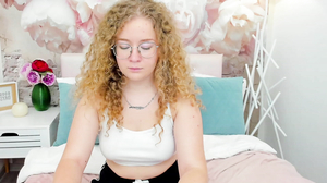 CurlyLoverr October 22 2023 15-22-32 @ MyFreeCams WebCa