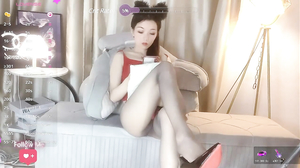 hamei88 Webcam video from Stripchat [October 18 2024]